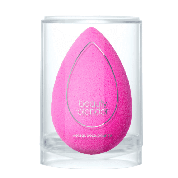 makeup sponge for flawless foundation on mature skin